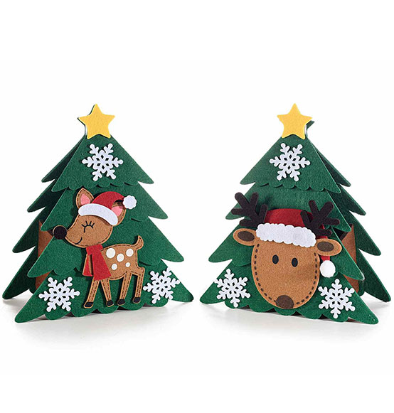 4pz. Borsetta/contenitore in feltro a forma di albero di natale con soggetto natalizio e chiusura con velcro cm. 18x7,5x20H