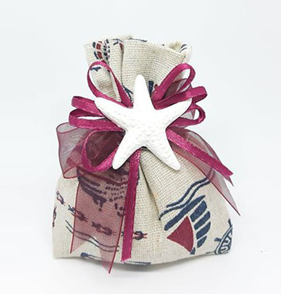 Sacchettino portaconfetti completo in cotone con decorazioni marine con nastrini e gessetto stella marina